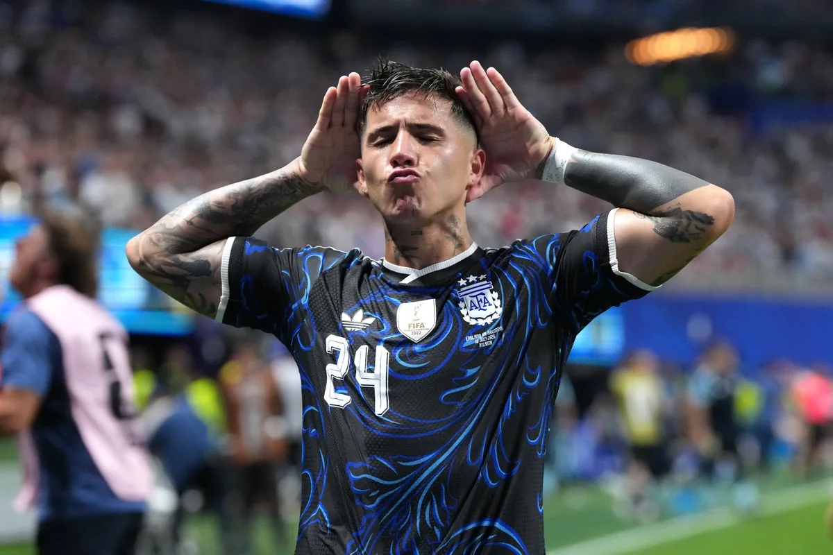 Chelsea set Friday deadline for Enzo Fernandez bids