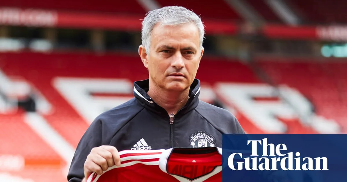 Manchester United nearly secured José Mourinho as Sir Alex Ferguson’s successor in 2013