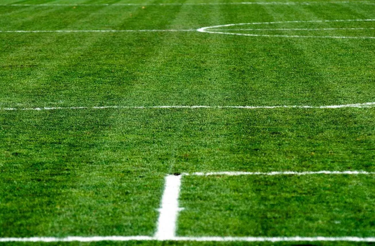 Everton’s Squad Adjustments Ahead of United Match